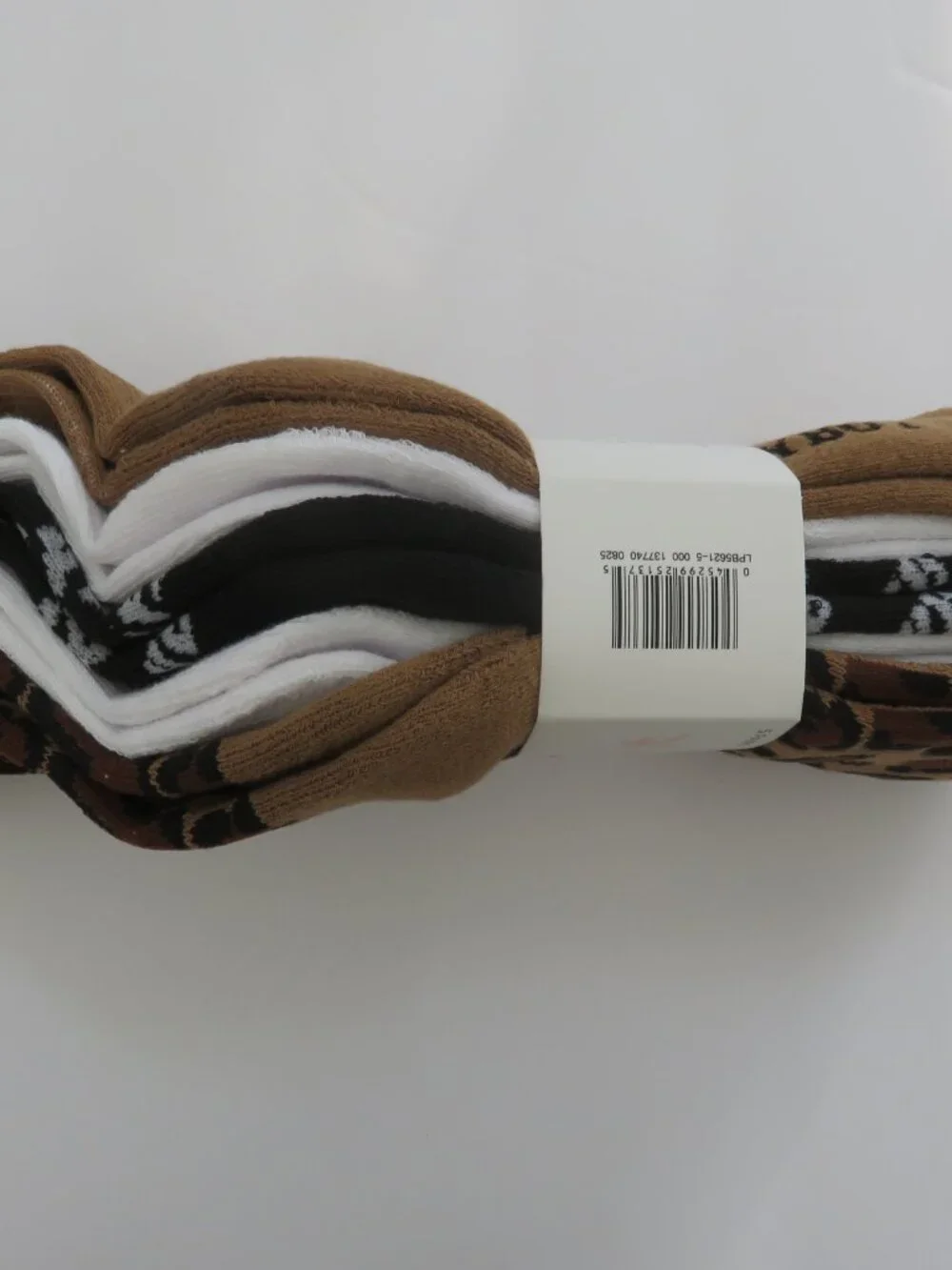 (#142) Playboy Multi-color 5-PK Signature Logo Bunny Cushioned Crew Socks